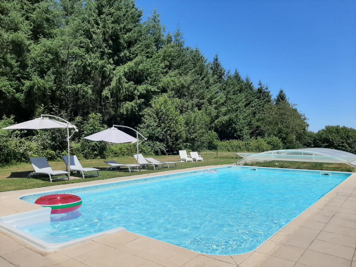 Domaine Les Ourgeaux Hotel Pageas Exterior foto