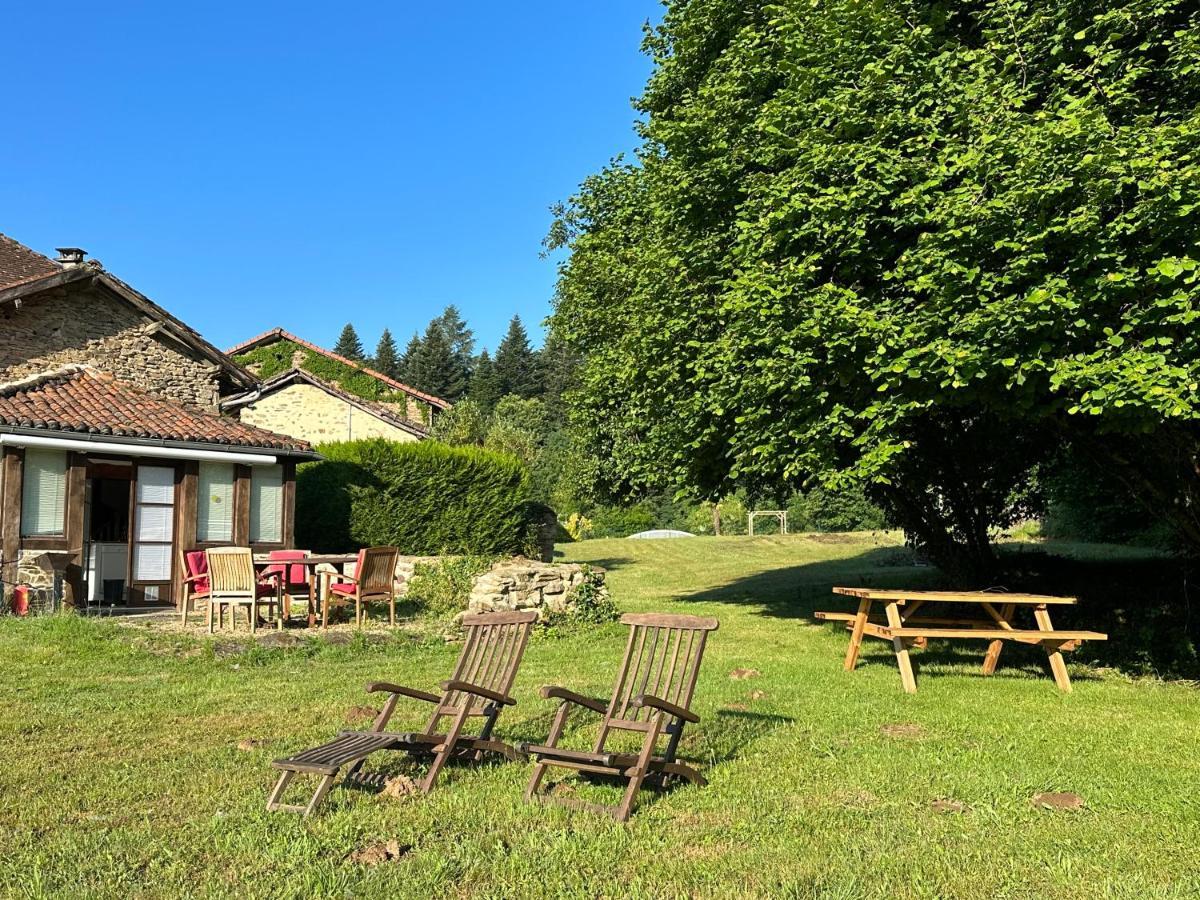 Domaine Les Ourgeaux Hotel Pageas Exterior foto
